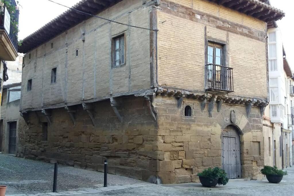 Bonito Alojamiento En Briones Exterior foto